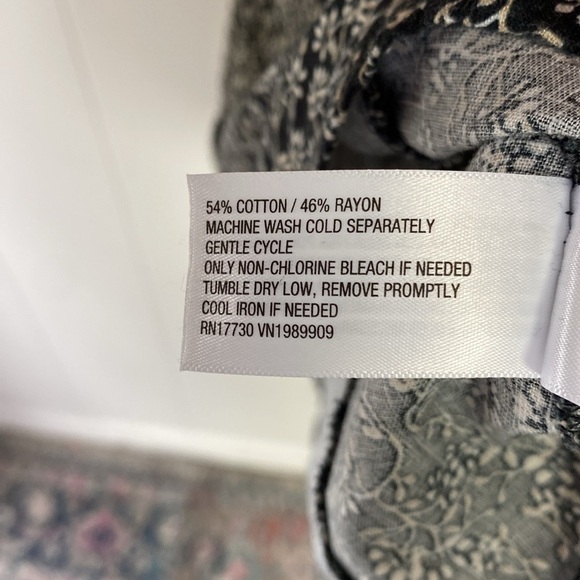 Women's Bell Elbow Sleeve Mini A-Line Dress - Universal Thread Black Floral Sz M - Picture 7 of 8